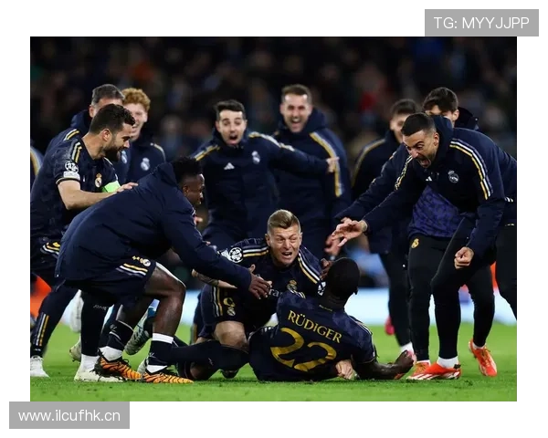 皇马欧冠争冠压力上升,赛季后期关键战表现面临检验 皇马欧冠争冠压力上升,赛季后期关键战表现面临检验