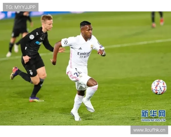 维尼修斯 vs 罗纳尔迪尼奥：花式突破风格与实战效率对比分析