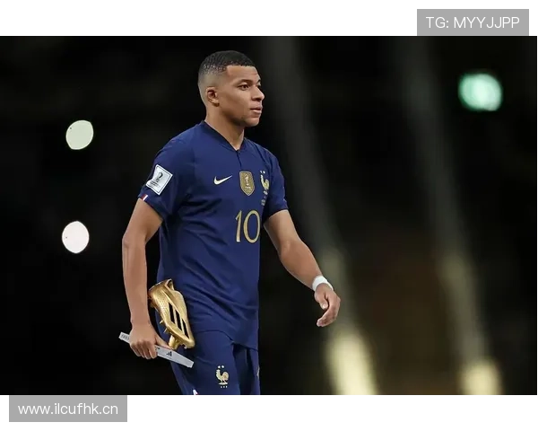 姆巴佩昨晚豪掷几百万，只差没带跑车进训练场了吧？