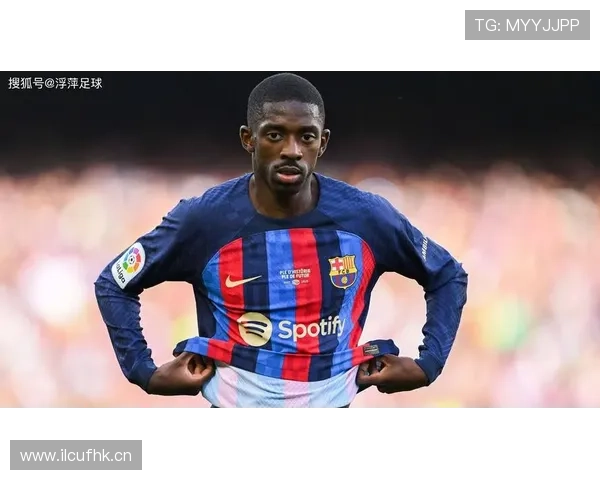 登贝莱又双叒叕迟到？这回连训练场都没进，直接开着法拉利去喝下午茶了