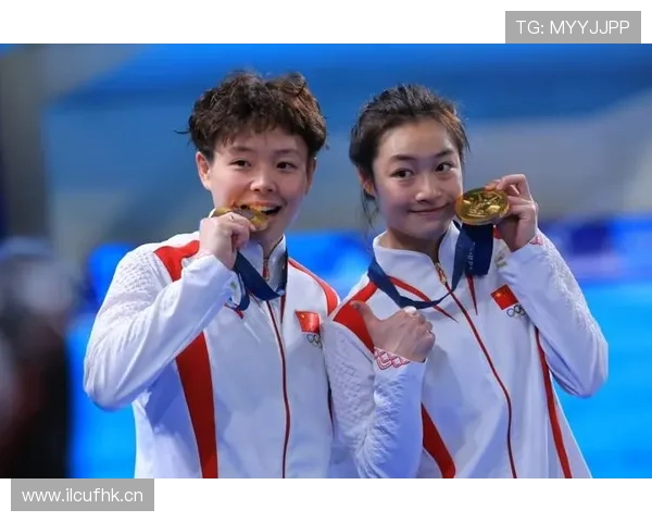 昌雅妮居然下了赛场玩贵妇日常，茶杯比球拍还精致？